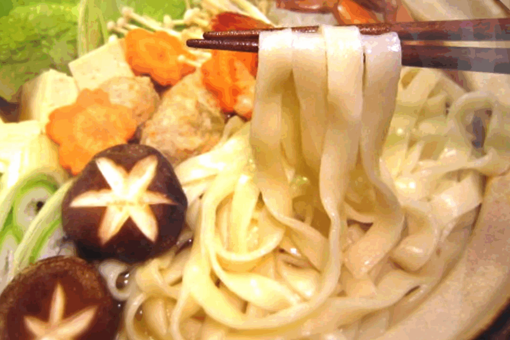 ゆで平打ち生うどん